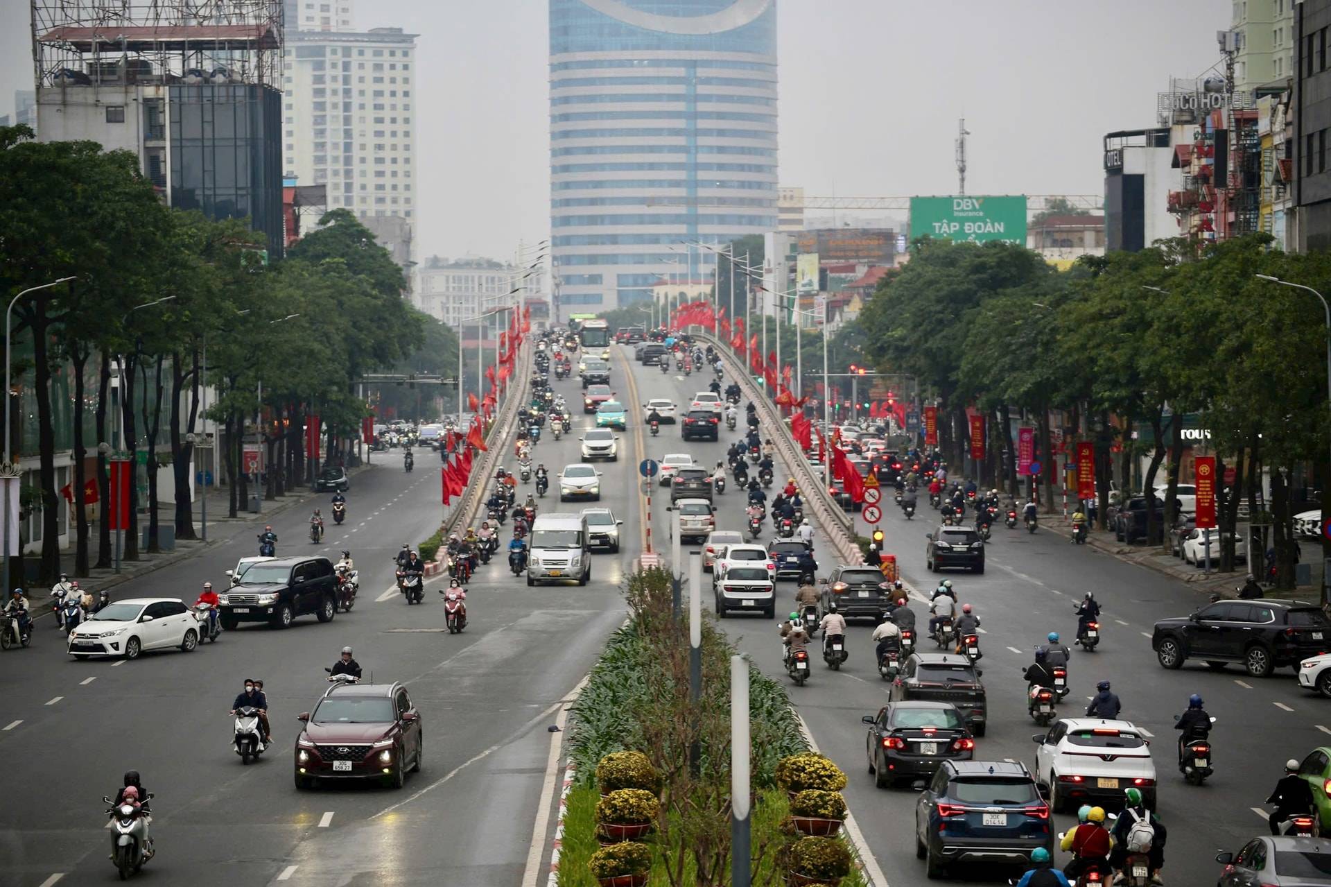 Hà Nội: Giao thông bình yên, tai nạn giảm sâu trong những ngày đầu Xuân